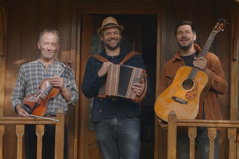 Trio vagabond